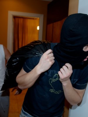 Питерские хулиганы накончали в рот русской студентки много спермы