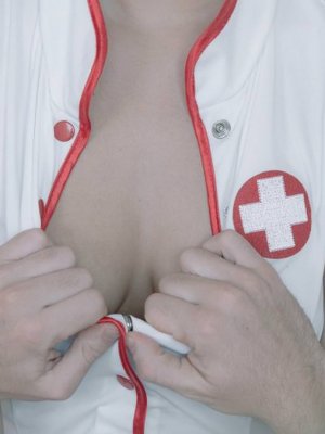 Секс с оральными ласками для пациента из вип палаты