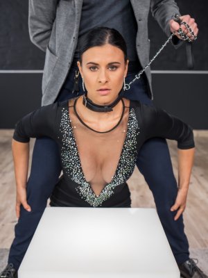 Грубая ебля в анал чешской милфы с глубоким минетом