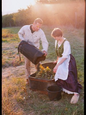 Деревенский секс с сисястой чешской женщиной в бочке