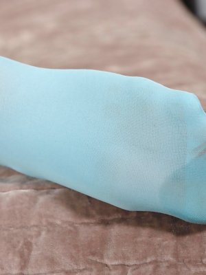 Уломал девушку друга на жесткий анал в колготках после разминки